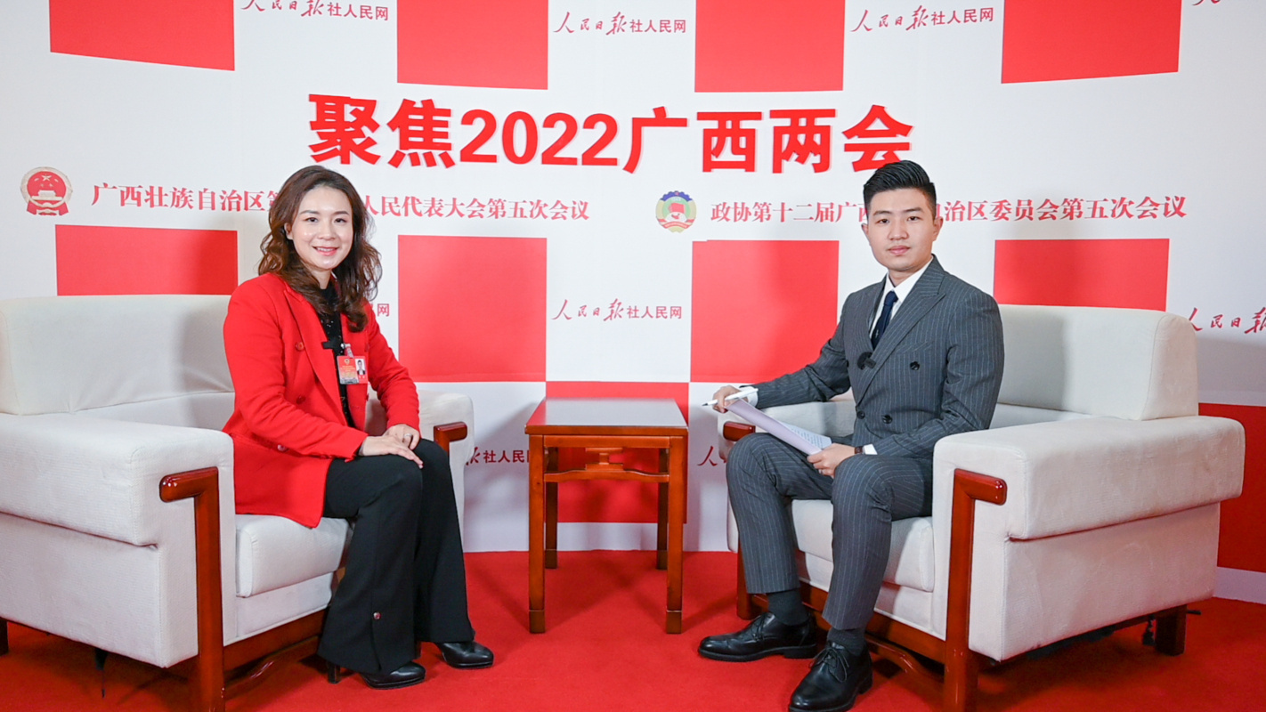 【3】广西政协委员、上海亿百体育董事长韦茜接受专访。严立政摄.jpg?x-oss-process=style/w10